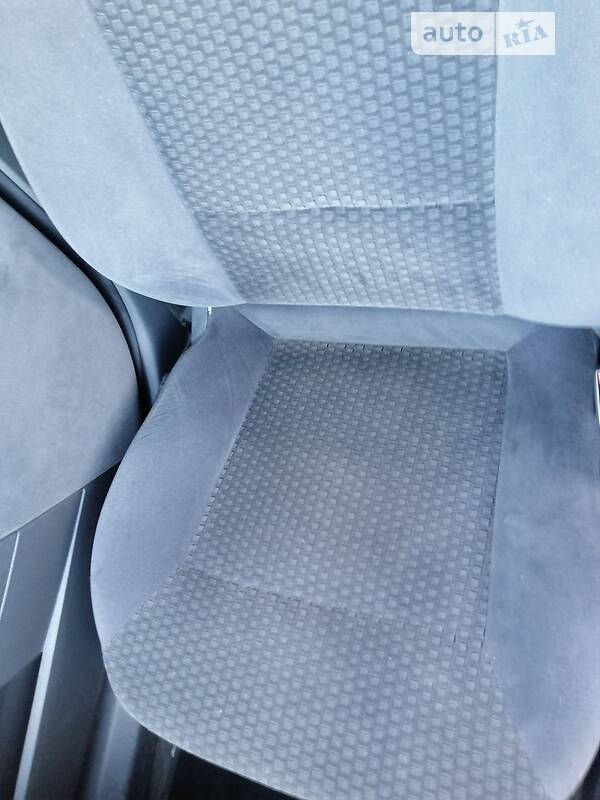 Седан Opel Vectra 2003 в Києві