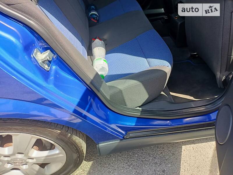 Седан Opel Vectra 2004 в Львові