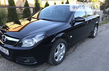 Седан Opel Vectra 2008 в Липовце