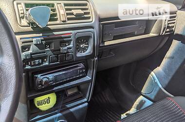 Седан Opel Vectra 1990 в Рівному