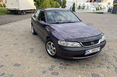 Седан Opel Vectra 1996 в Львове