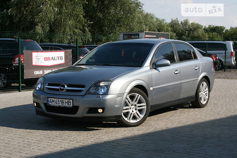 Седан Opel Vectra 2004 в 