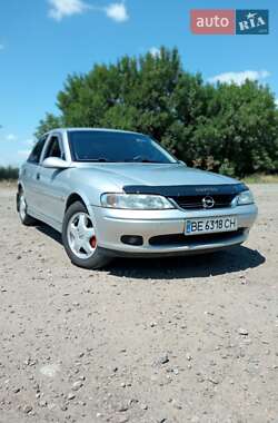 Седан Opel Vectra 1999 в Первомайске