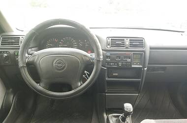 Седан Opel Vectra 1995 в 