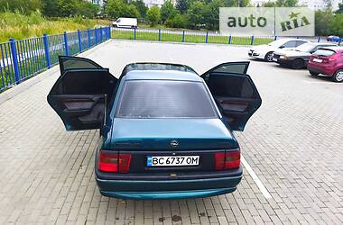 Седан Opel Vectra 1995 в 