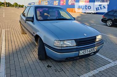 Седан Opel Vectra 1989 в Нововолынске