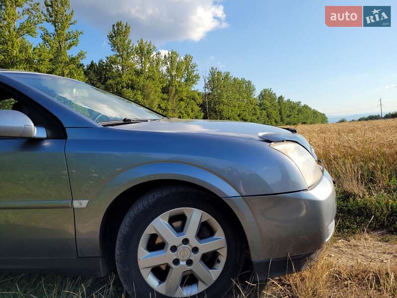 Седан Opel Vectra 2003 в Харькове
