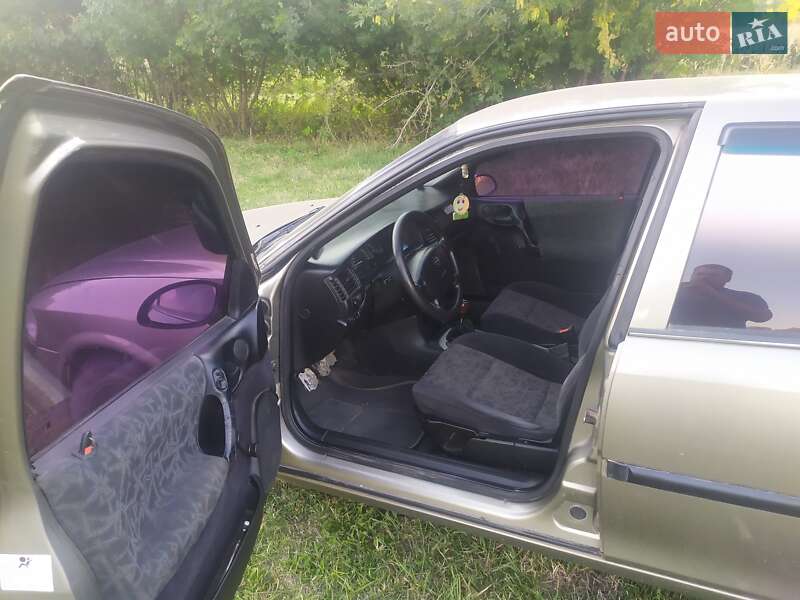 Седан Opel Vectra 1998 в Бершади фото 2 Седан Opel Vectra 1998 в Бершади