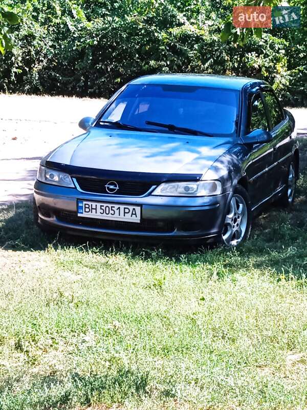Седан Opel Vectra 2000 в Березовке