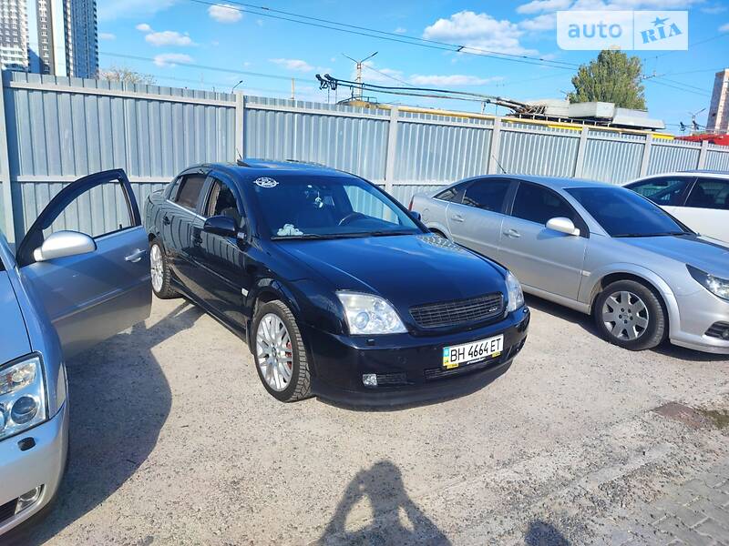 Седан Opel Vectra 2004 в Одесі