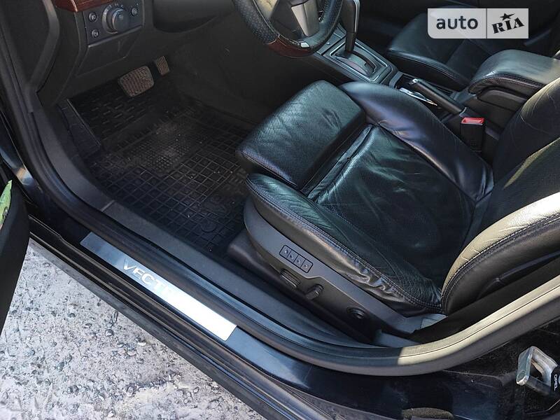 Седан Opel Vectra 2004 в Одесі