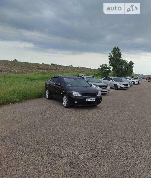 Седан Opel Vectra 2004 в Одесі
