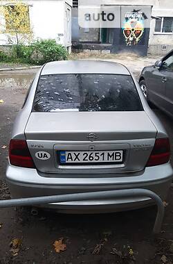 Седан Opel Vectra 2000 в Харькове