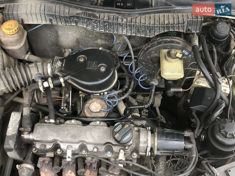 Седан Opel Vectra 1993 в Горішніх Плавнях