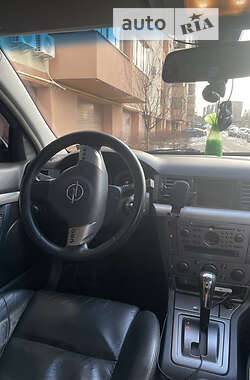 Лифтбек Opel Vectra 2002 в Львове