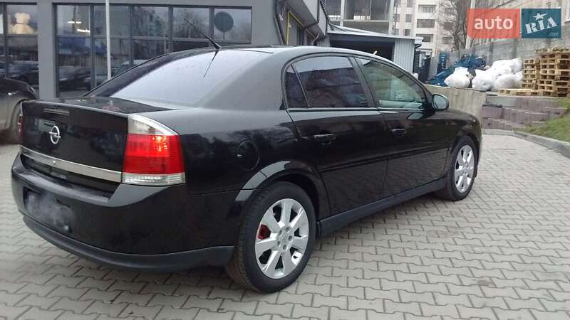Седан Opel Vectra 2004 в Дубно