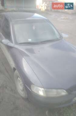 Седан Opel Vectra 1997 в Кельменцах