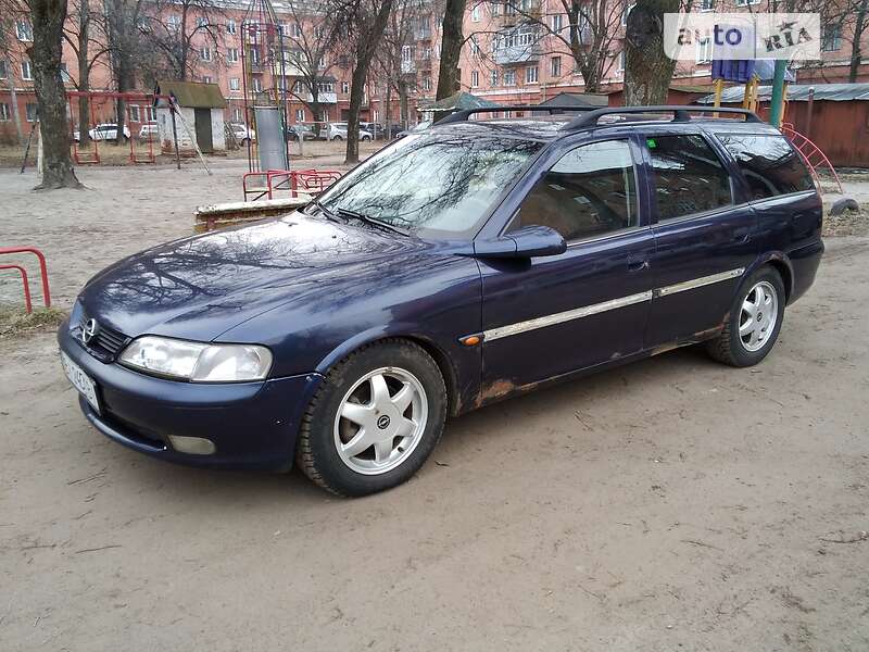 Универсал Opel Vectra 1998 в Полтаве