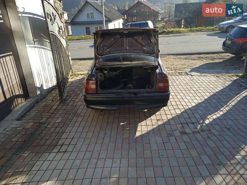 Седан Opel Vectra 1992 в Славському