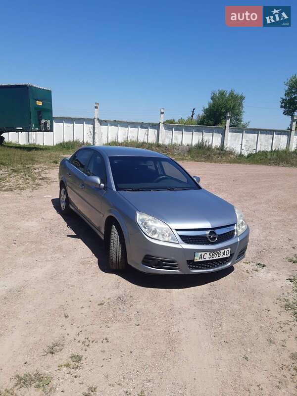 Седан Opel Vectra 2007 в Нововолынске