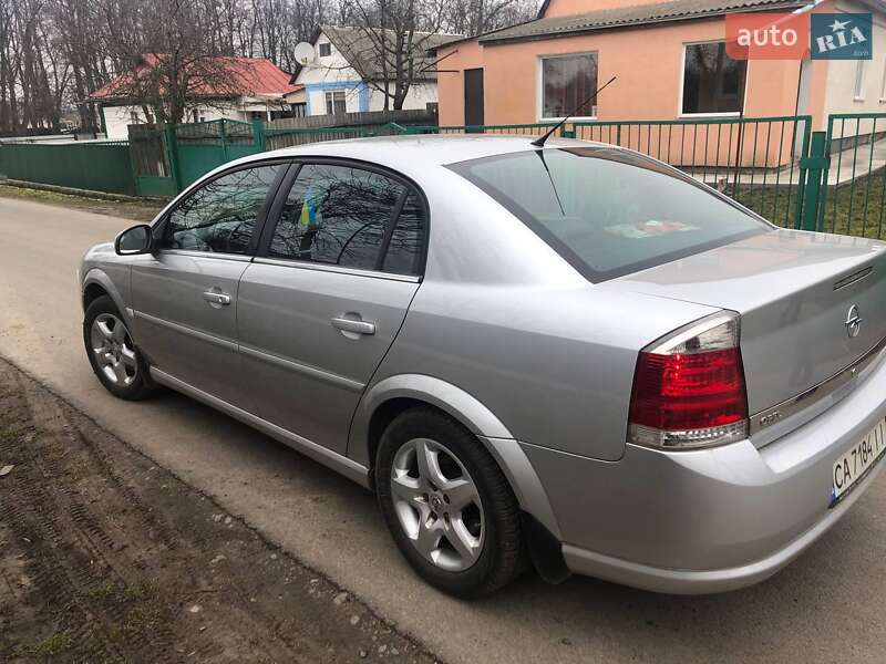 Седан Opel Vectra 2008 в Умані