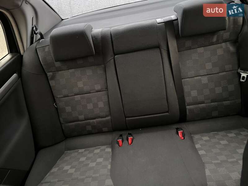 Седан Opel Vectra 2006 в Хмельницком