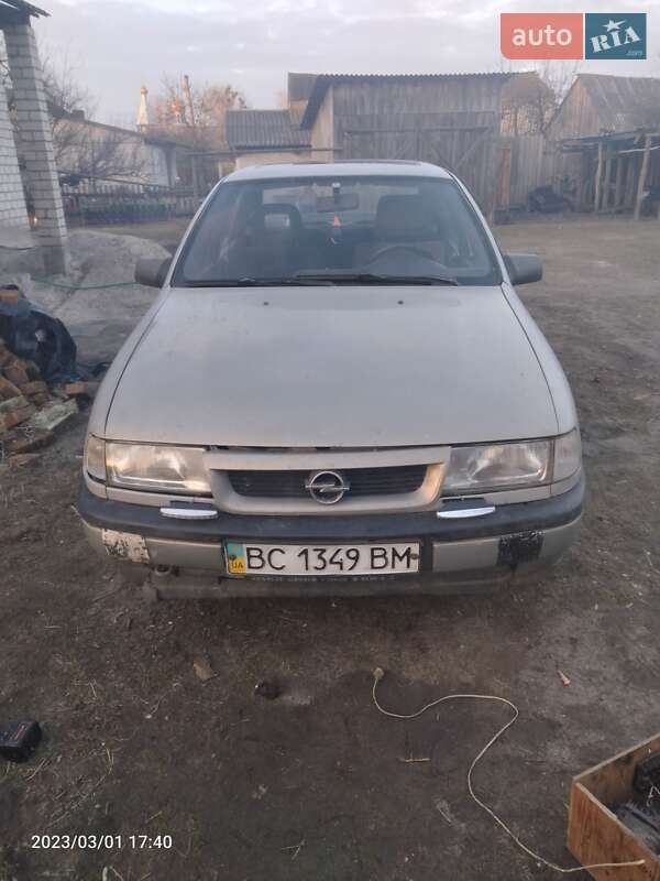 Седан Opel Vectra 1993 в Камені-Каширському