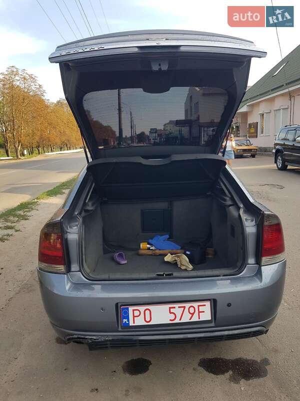 Лифтбек Opel Vectra 2002 в Конотопе