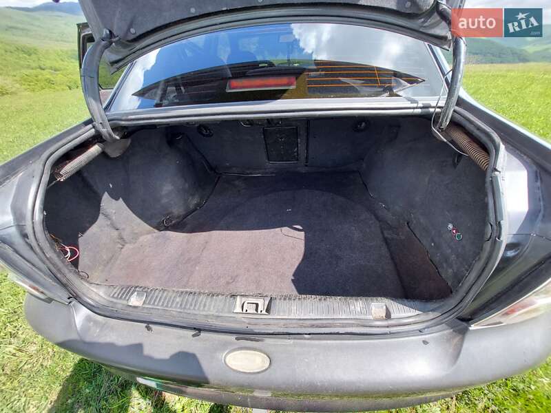 Седан Opel Vectra 1997 в Ужгороде