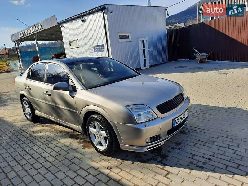 Седан Opel Vectra 2003 в Верховине