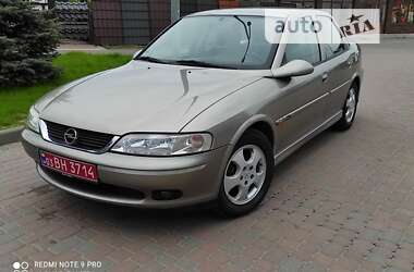 Седан Opel Vectra 1999 в Сарнах