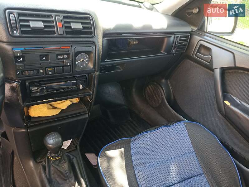 Седан Opel Vectra 1991 в Чернігові