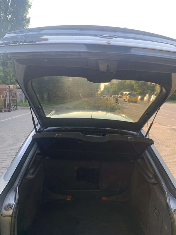 Седан Opel Vectra 2003 в Одесі