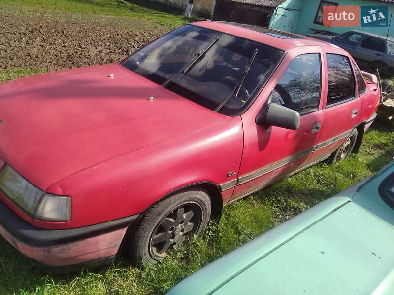 Седан Opel Vectra 1989 в Мостиске
