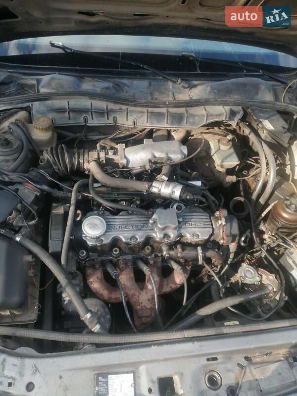 Седан Opel Vectra 1988 в Березнегуватому