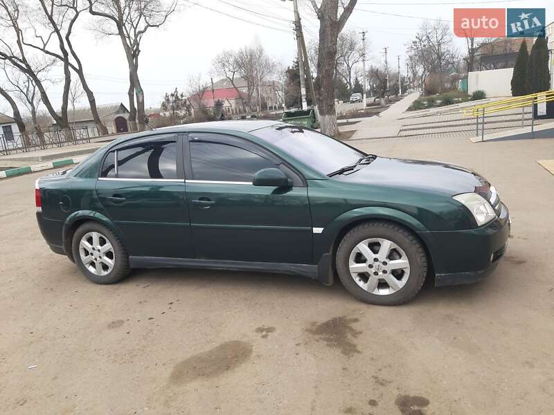 Седан Opel Vectra 2004 в Одессе