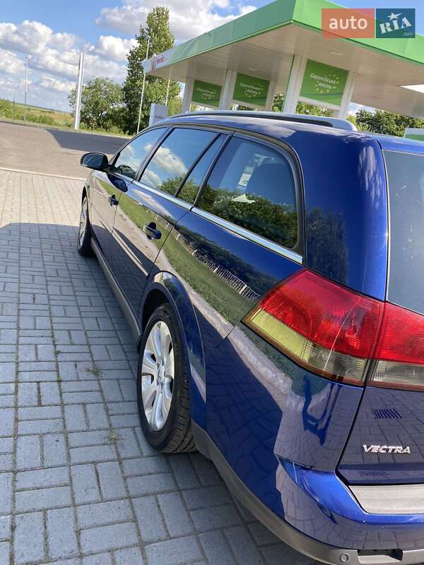 Универсал Opel Vectra 2008 в Нововолынске