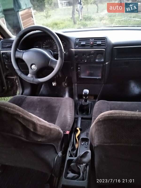 Седан Opel Vectra 1989 в Ізмаїлі фото 10 Седан Opel Vectra 1989 в Ізмаїлі