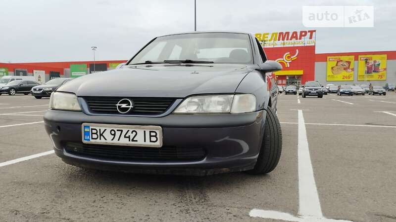 Седан Opel Vectra 1996 в Рівному