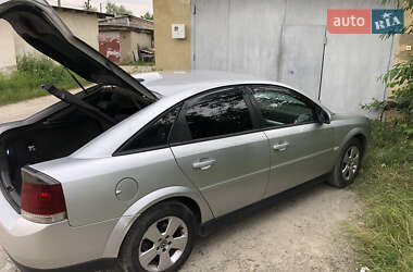 Ліфтбек Opel Vectra 2005 в Стрию