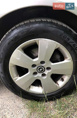 Лифтбек Opel Vectra 2005 в 