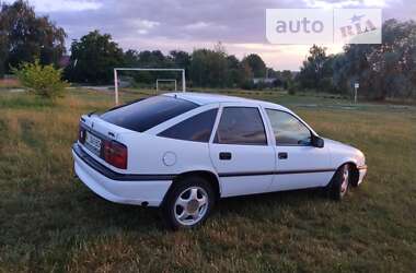 Ліфтбек Opel Vectra 1990 в Фастові