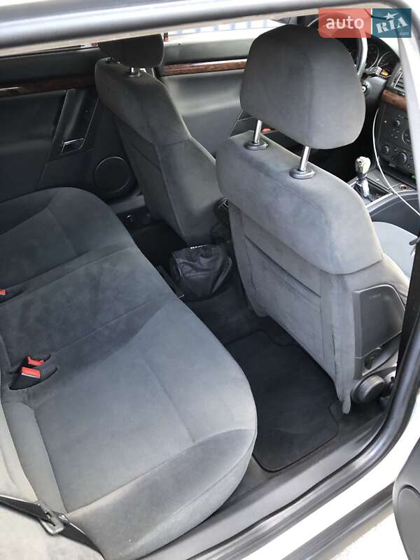 Универсал Opel Vectra 2003 в Киеве