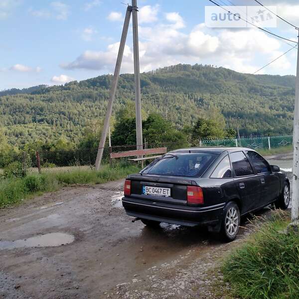 Седан Opel Vectra 1992 в Коломиї