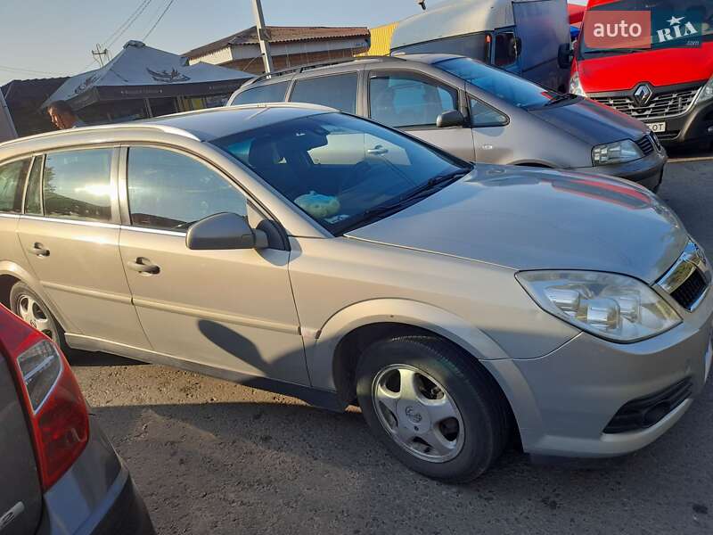 Универсал Opel Vectra 2007 в Коростене