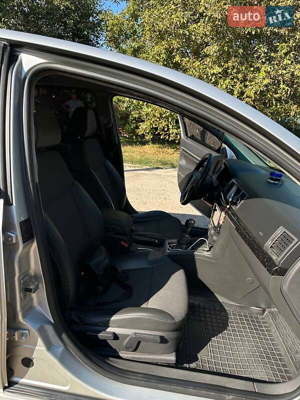 Ліфтбек Opel Vectra 2007 в Запоріжжі фото 27 Ліфтбек Opel Vectra 2007 в Запоріжжі