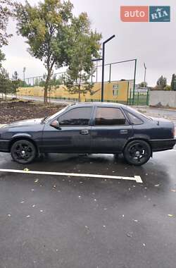 Седан Opel Vectra 1989 в Олександрії