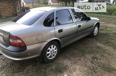 Седан Opel Vectra 1997 в Славском