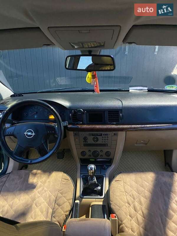 Седан Opel Vectra 2002 в Самборі