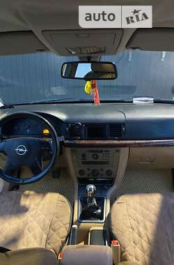 Седан Opel Vectra 2002 в Самборе